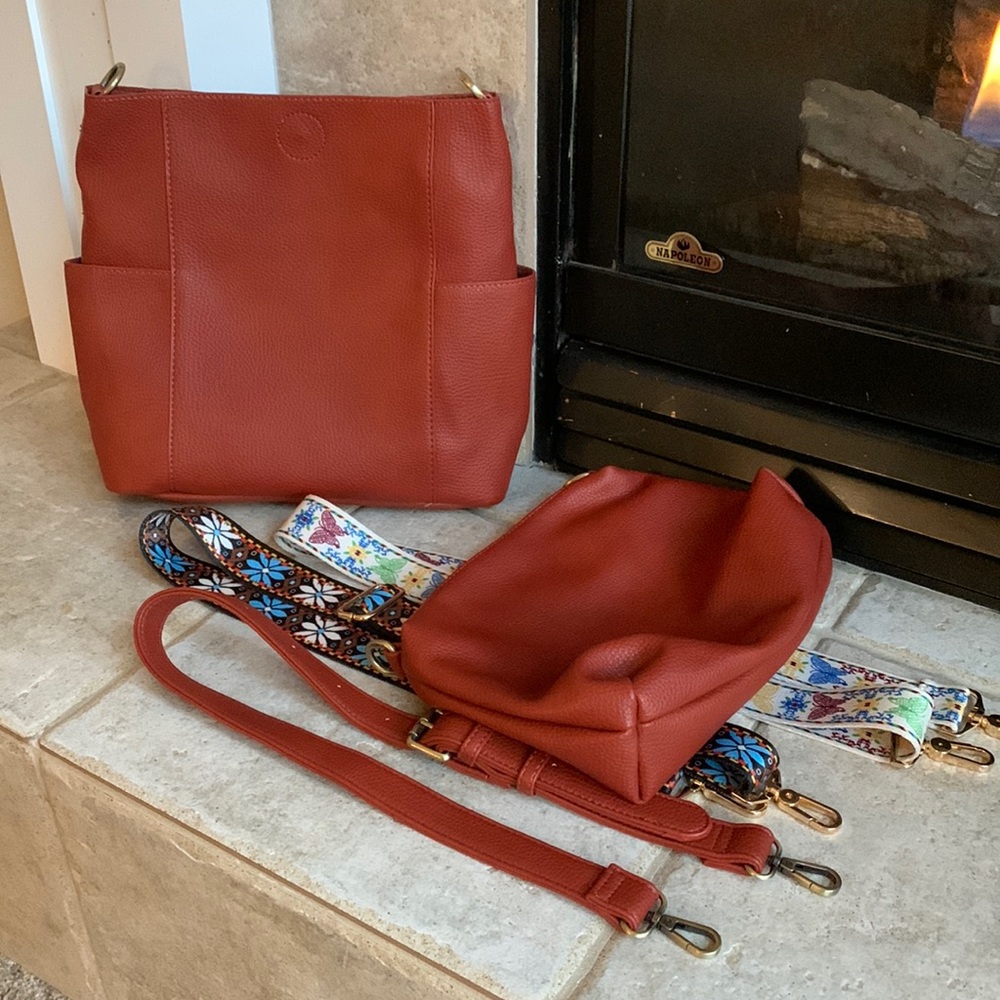 Perfect Joy Susan tote shoulder crossbody Kayleigh bag - 2 extra guitar straps